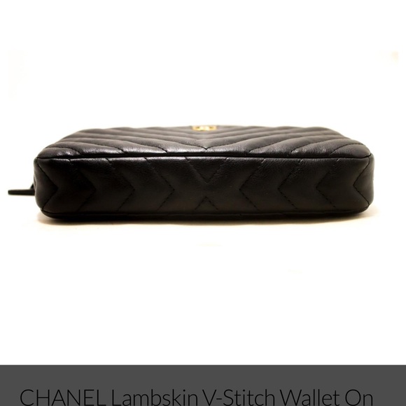 Chanel Double zip Wallet on Chain- Lambskin - Mint condition WOC Gold Hardware - Picture 9 of 9
